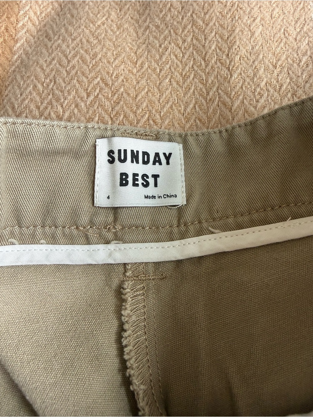 Sunday Best - Meriliese Khaki Shorts Size 4 - Picture 3 of 8